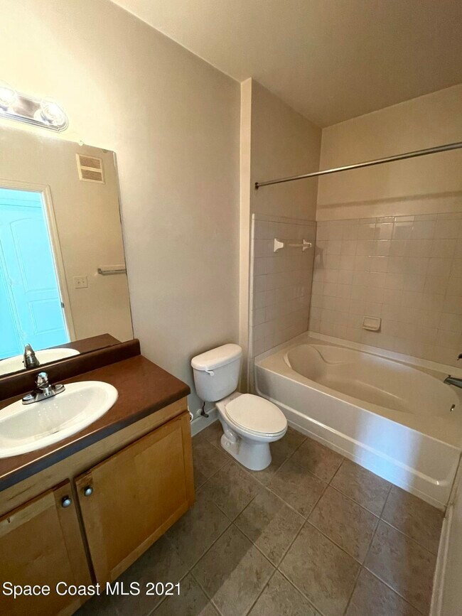 Building Photo - 6411 Borasco Dr