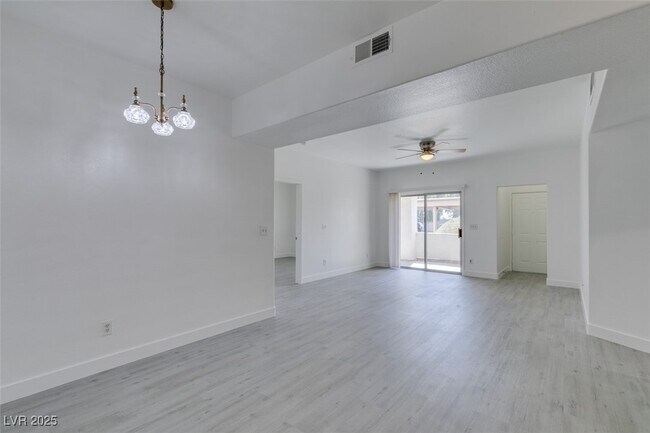 Building Photo - 5655 E Sahara Ave