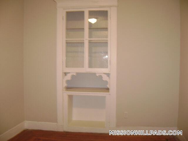 Building Photo - 887 Huntington Ave