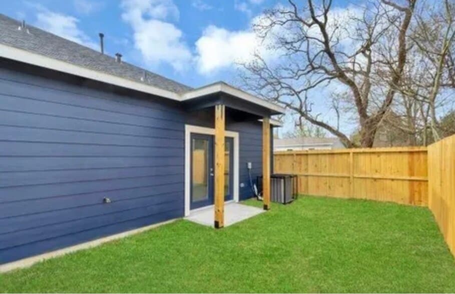 Building Photo - 309 Gans St