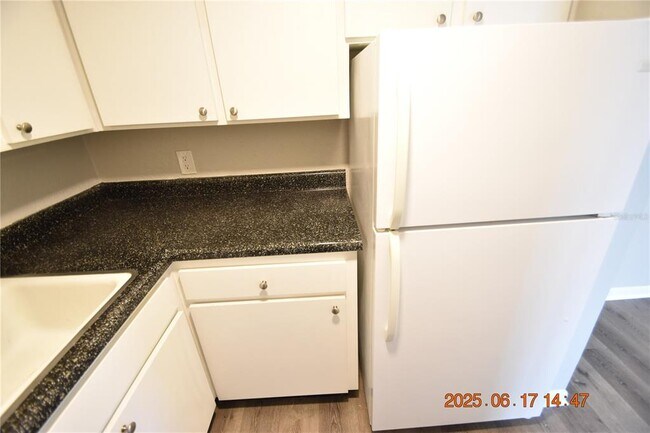 Building Photo - 306 Danube Ave