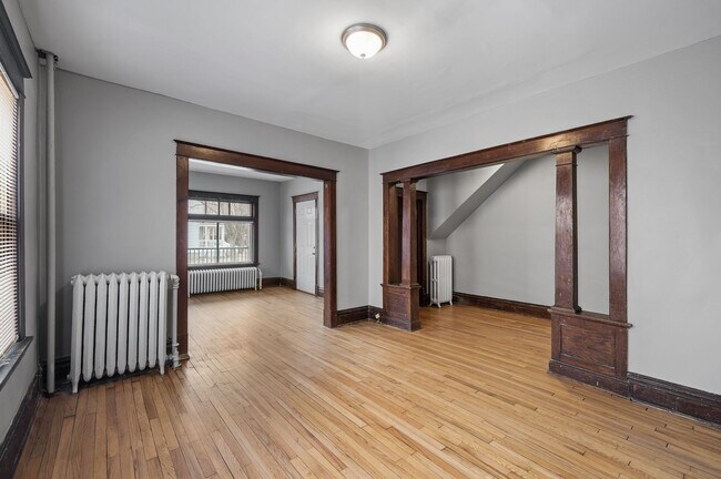 Building Photo - 203 Grotto St N