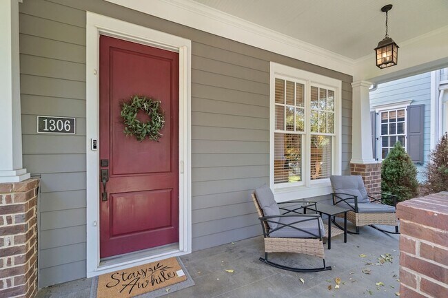 Building Photo - 1306 Jewell Ave