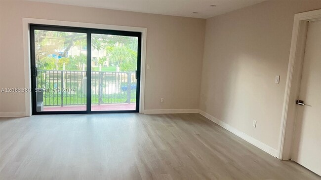 Building Photo - 6855 Edgewater Dr