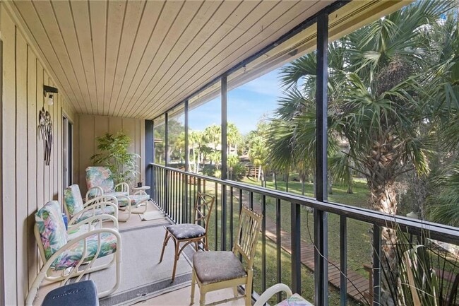 Building Photo - 120 Hibiscus Woods Ct