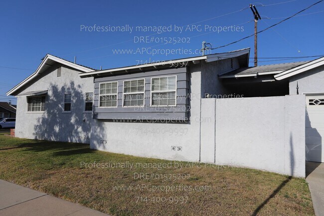 Building Photo - 7164 Santa Teresa Cir