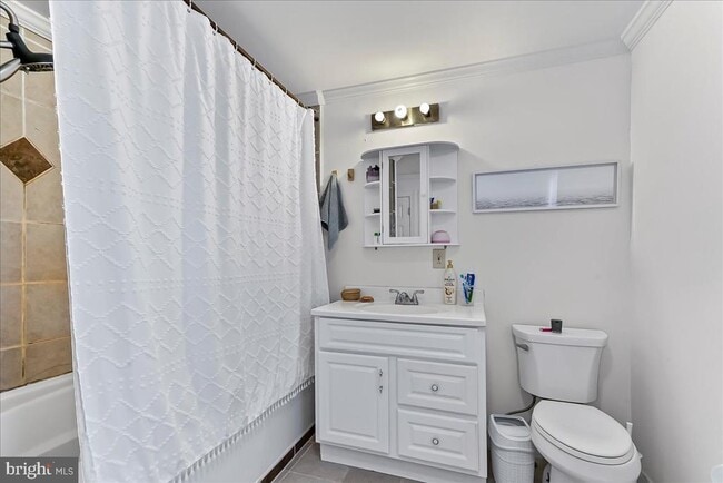 Building Photo - 131 E Union St