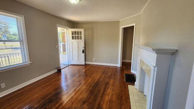 Building Photo - 3 Bedroom 1 Bath Home in Great Neighborhood!