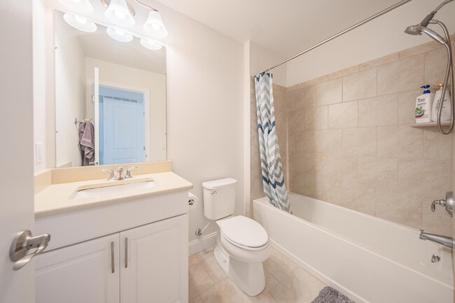 Building Photo - 3081 N Spurway Dr