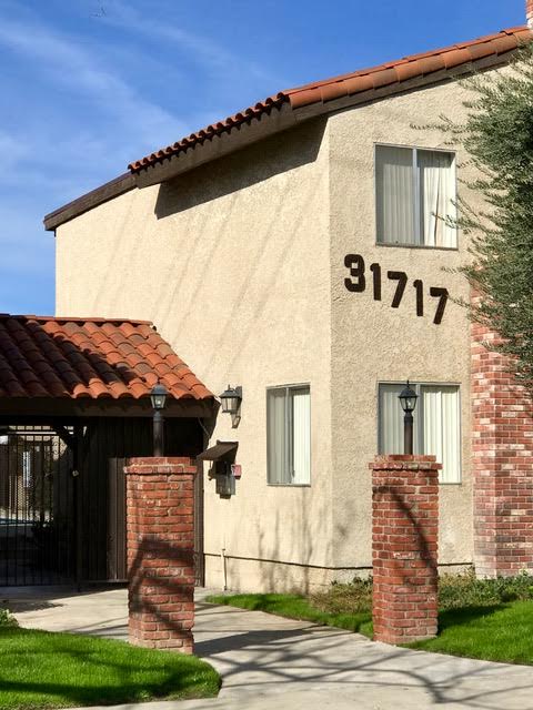 Close up on Building Number - Kenlor Apartments