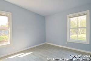 Building Photo - 111 Grasmere Ct