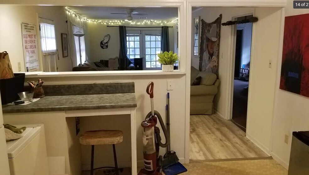 Building Photo - 185 Nantahala Ave