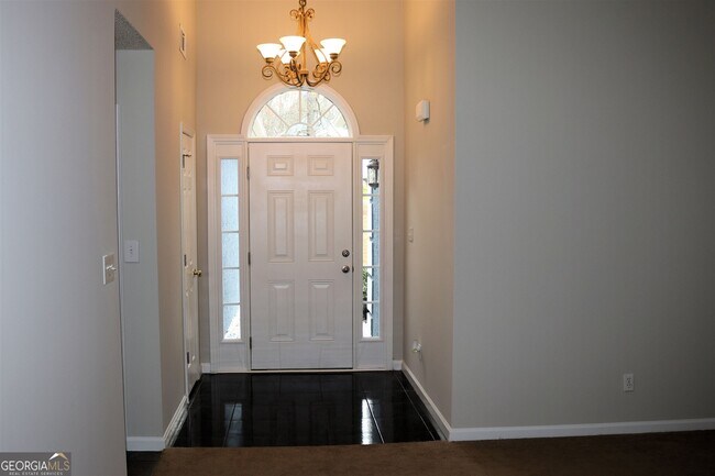 Building Photo - 105 Sheldon Way