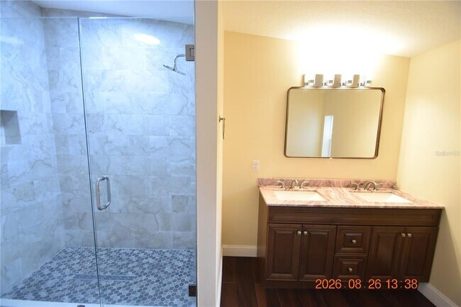 Building Photo - 12106 Waterview Dr