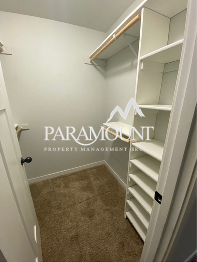 Building Photo - Beautiful 3 Bed/2 Bath Rambler Awaits!
