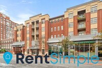 Building Photo - 309 Holland Ln