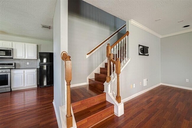 Building Photo - 18110 Shallow Leaf Ln