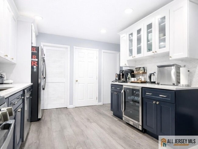 Building Photo - 44 Wisteria Ct