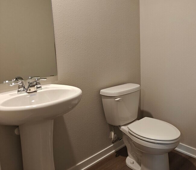 Half bath - 10809 S 178th Ave