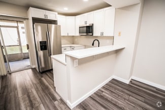 Building Photo - 2210 Fletchers Point Cir