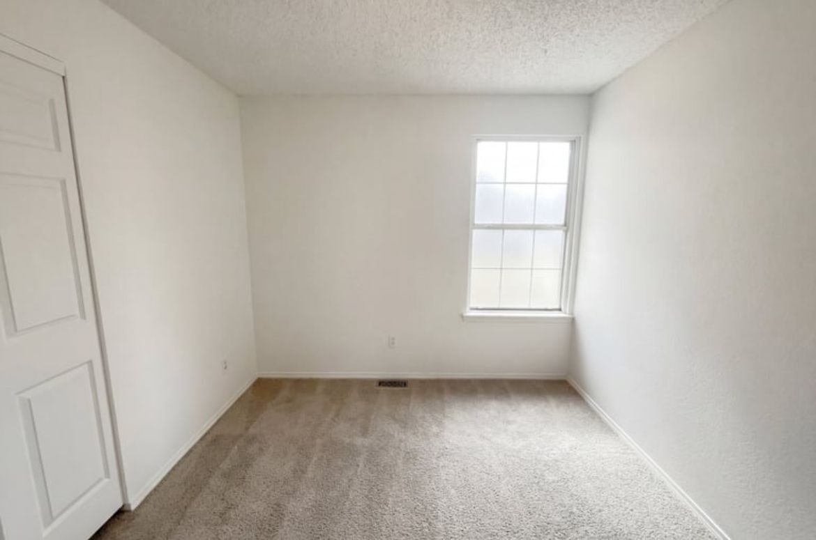 Building Photo - 12117 Monaco Dr