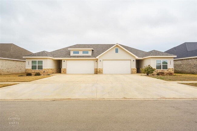 Primary Photo - 3841 Kala Dr