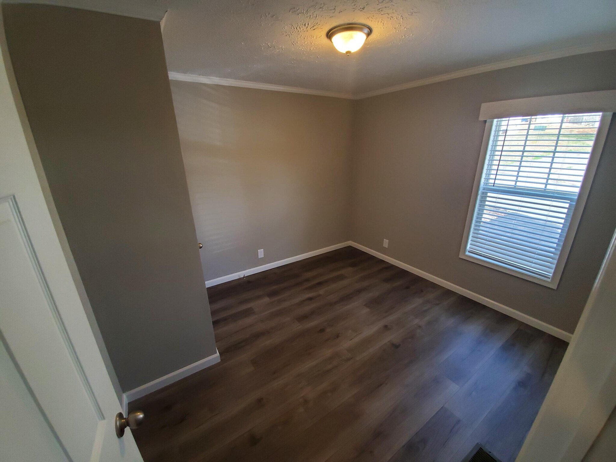 Building Photo - 252 Field Pine Dr