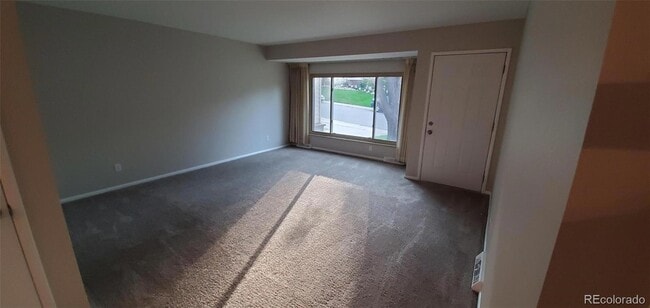 Building Photo - 1512 S Yank St