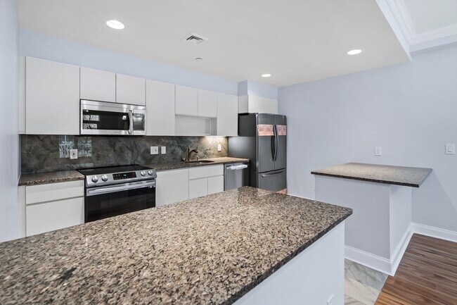 Building Photo - 207 Shearwater Ct W