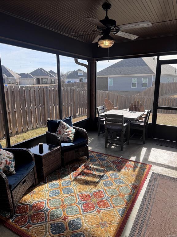 Building Photo - 730 Hedgefield Way