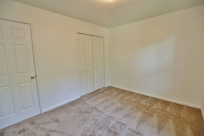 Building Photo - COMPLETELY UPDATED & READY 05-08-26!! 2-Bedroom 2nd Floor Duplex Just Minutes to the Beach!