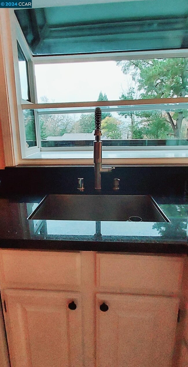 Building Photo - 3262 Marlene Dr