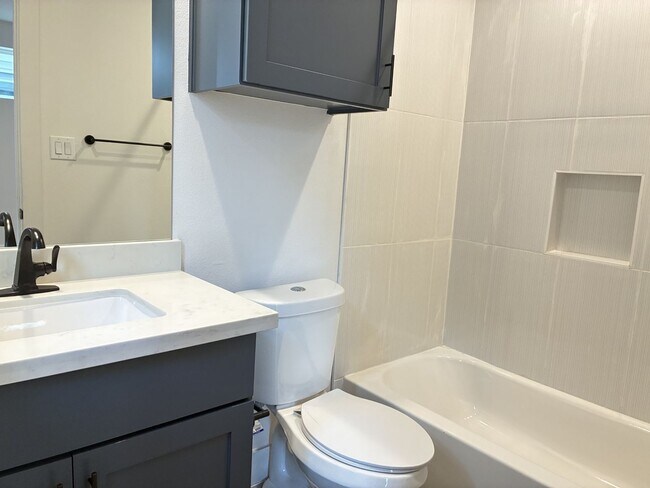 Building Photo - For Lease | 3 Bed, 3.5 Bath | 2,139 Sq Ft | Timber Heights Village |