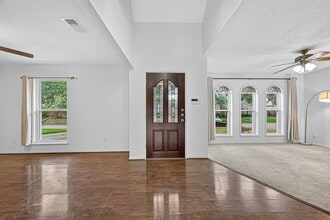 Building Photo - 21422 Park Willow Dr