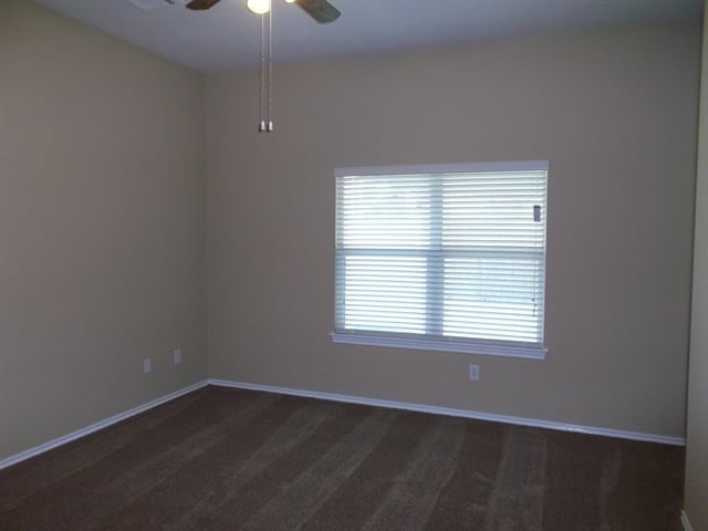 Building Photo - 1835 Manor Dr