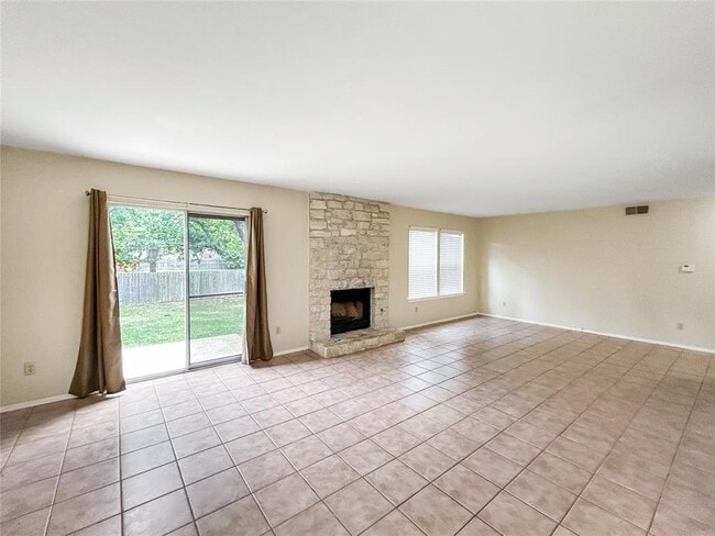 Building Photo - 12107 Tanglebriar Trail
