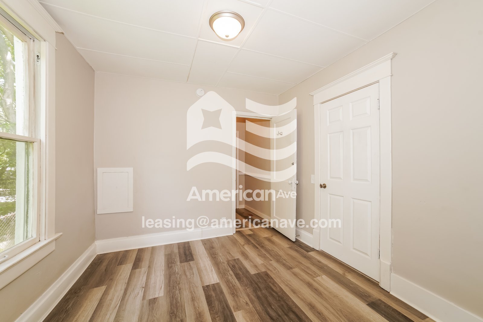 Building Photo - 704 E Gift Ave