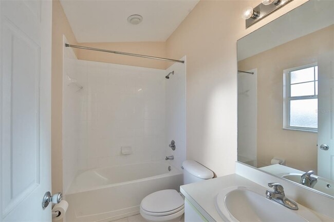 Building Photo - 9805 Carlsdale Dr