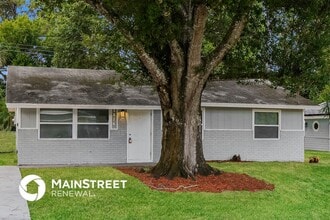 Building Photo - 3216 1st Pl