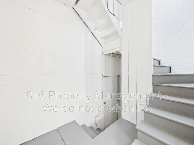 Building Photo - 2712 Park Ave