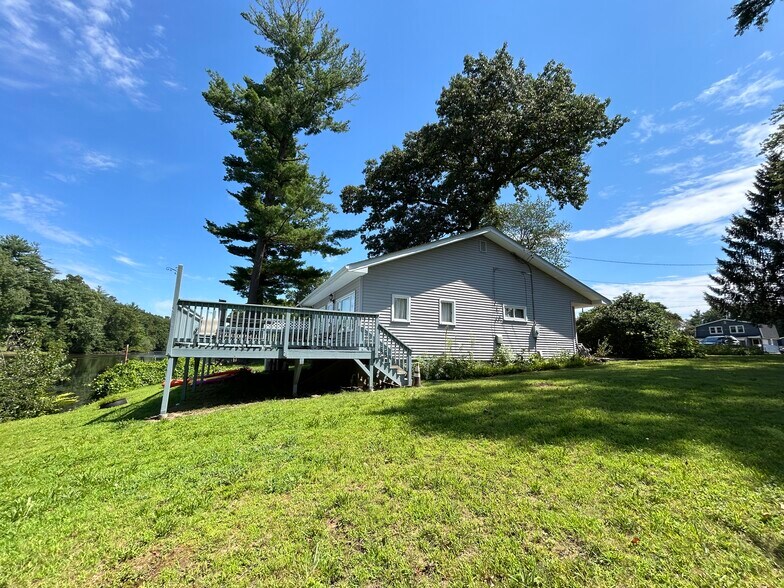 Building Photo - 153 Cottage Rd