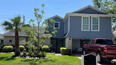 Building Photo - 14327 Swanfield Dr