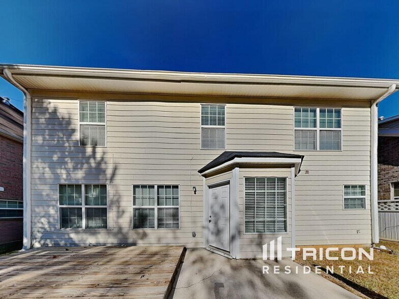 Building Photo - 364 Nunnally Dr