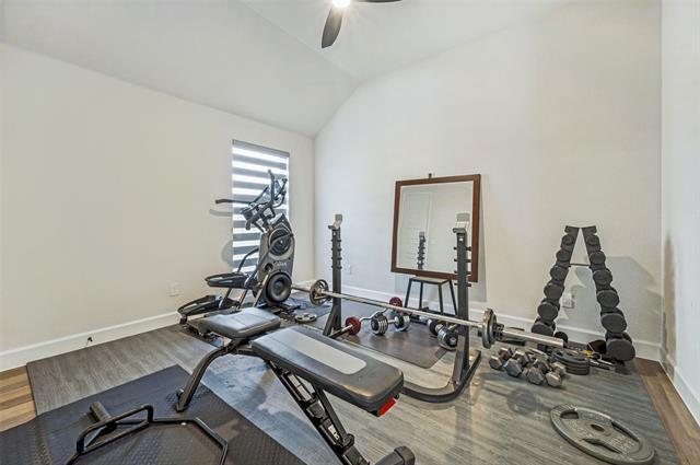 Building Photo - 2450 Kates Pl