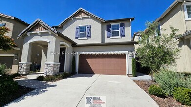Building Photo - 3 bed 2.5 bath Home | Folsom Ranch - Gated Community | Walk to Dining & Coffee
