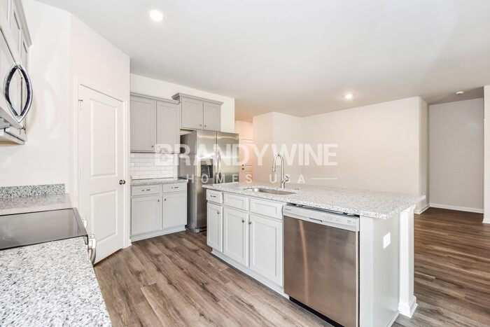 Building Photo - 751 Patmore Dr