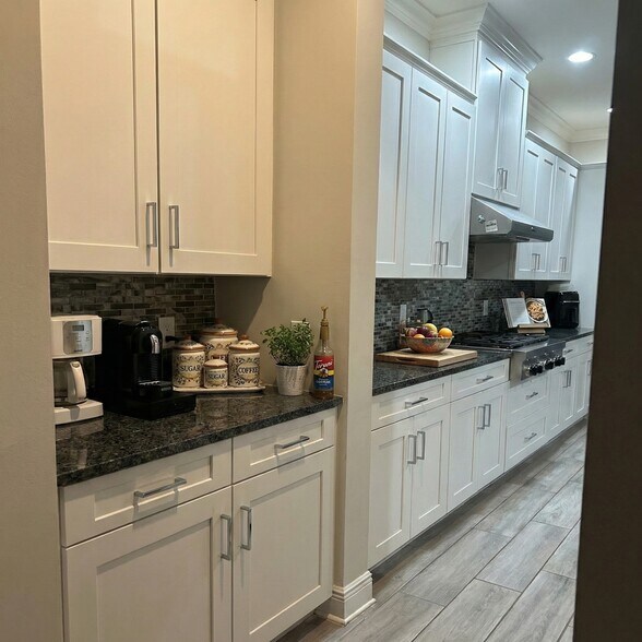 Building Photo - 3191 Players View Cir