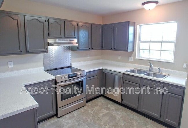 Building Photo - 3905 Hillside Terrace Ln