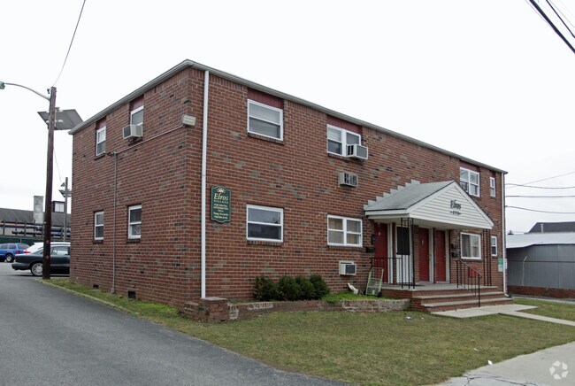 Exterior - Elros Village Apartments
