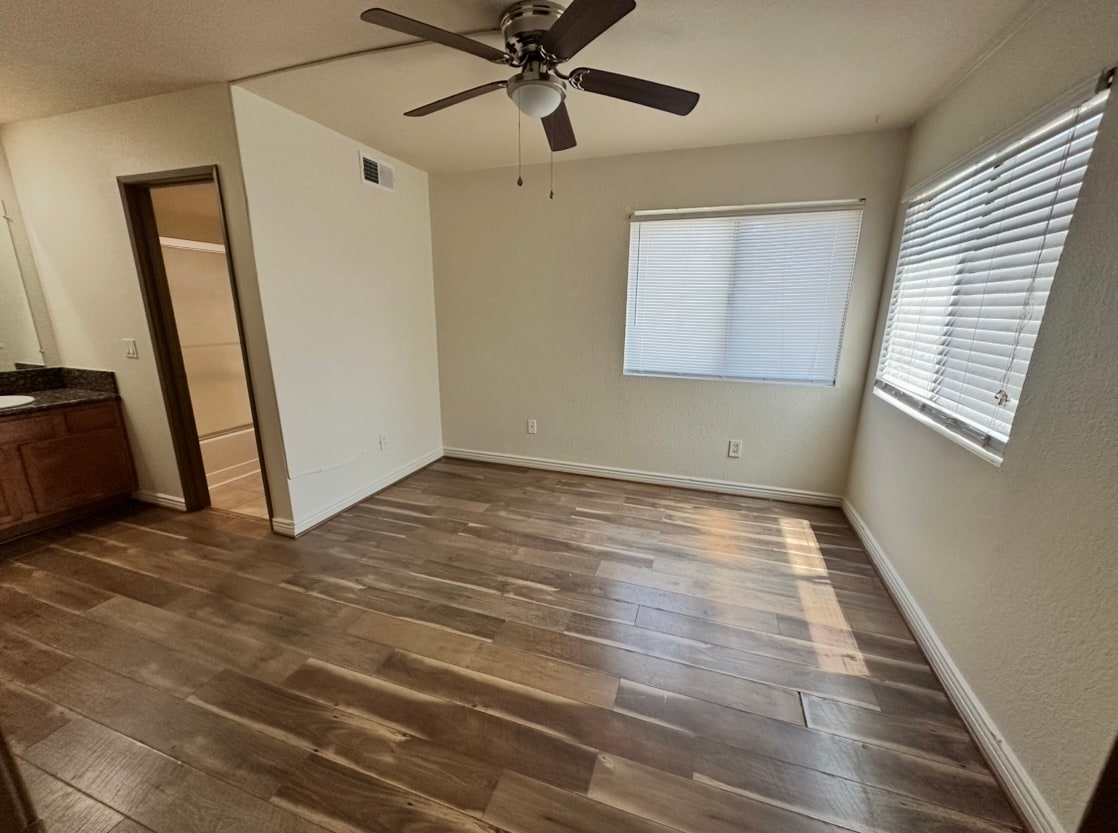 Building Photo - 78650 Avenue 42